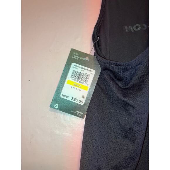 NWT Under Armour black and white tank top size medium - Picture 4 of 6